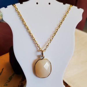 19" Gold Tone Plastic Rectangle Pendant Necklace